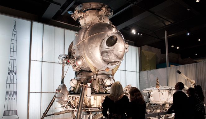 Visitors with the LK-3 lunar lander  in the Cosmonauts exhibition