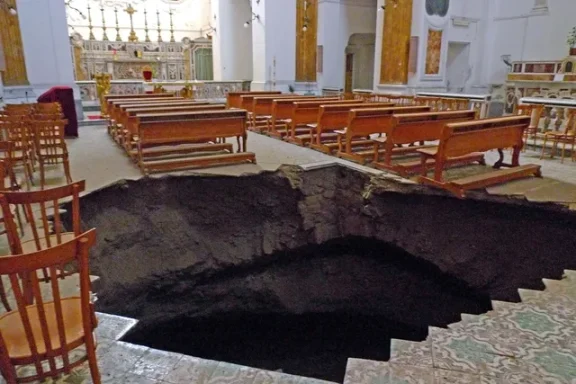 Historic churches of Naples are at risk from sinkholes