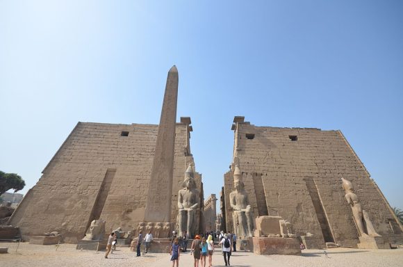 Controversial security walls help protect Egypts antiquities